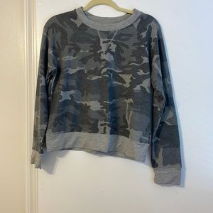 NWT Papermoon sweatshirt top